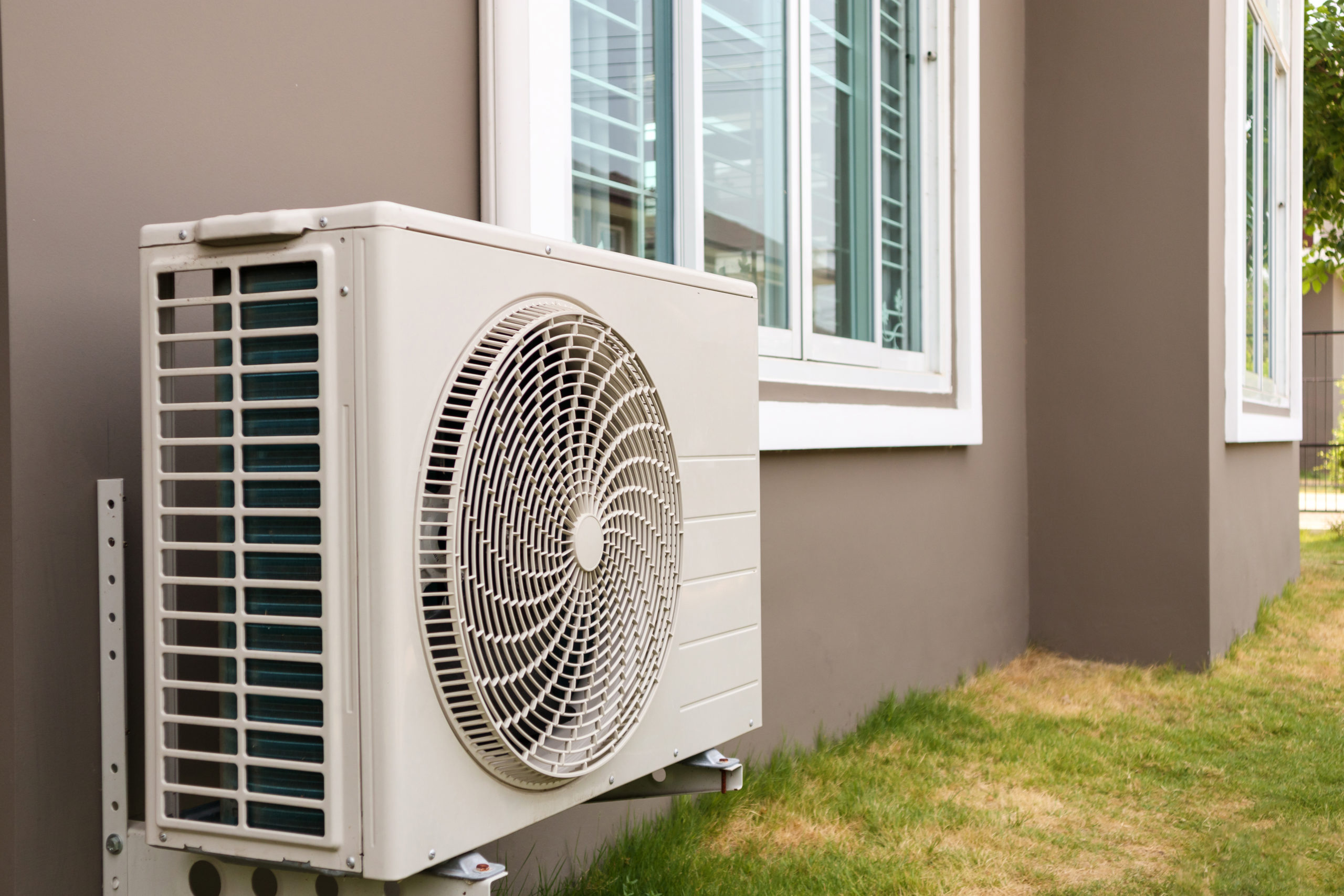 Air conditioner compressor outdoor unit installed outside the ho